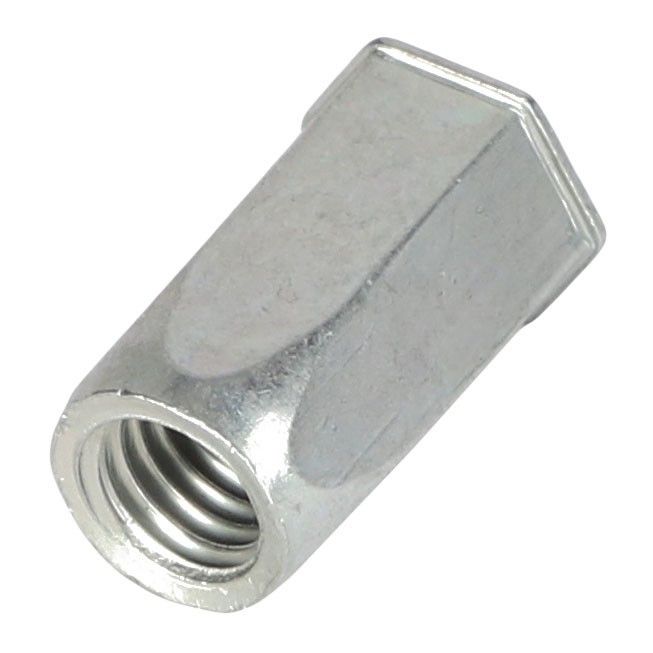 RIVET NUT